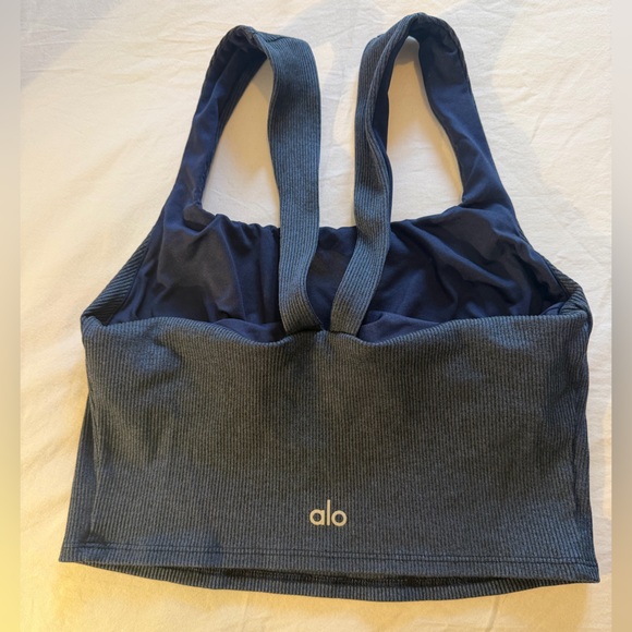 Alo Ribbed Crop - Picture 3 of 3